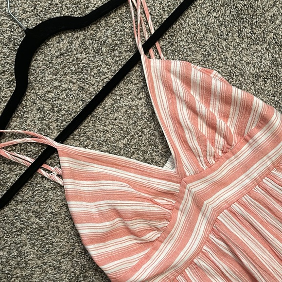 American Eagle fully lined romper - Picture 3 of 6